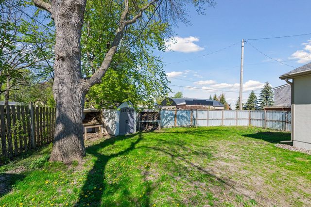 8026 Rose Street, Victoria, MN 55386