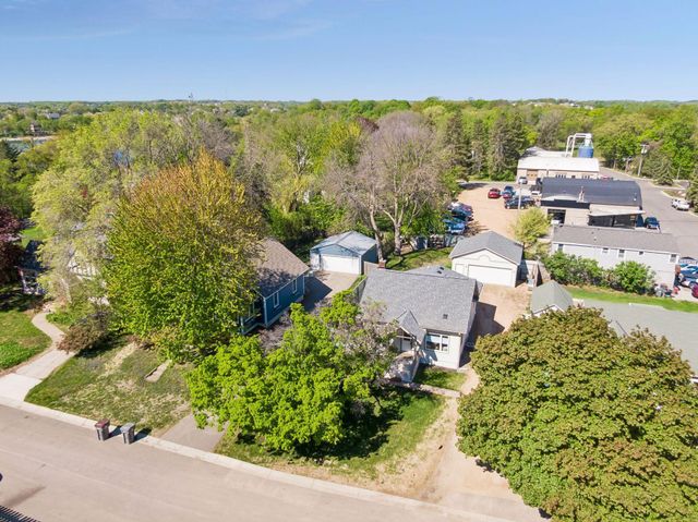 8026 Rose Street, Victoria, MN 55386