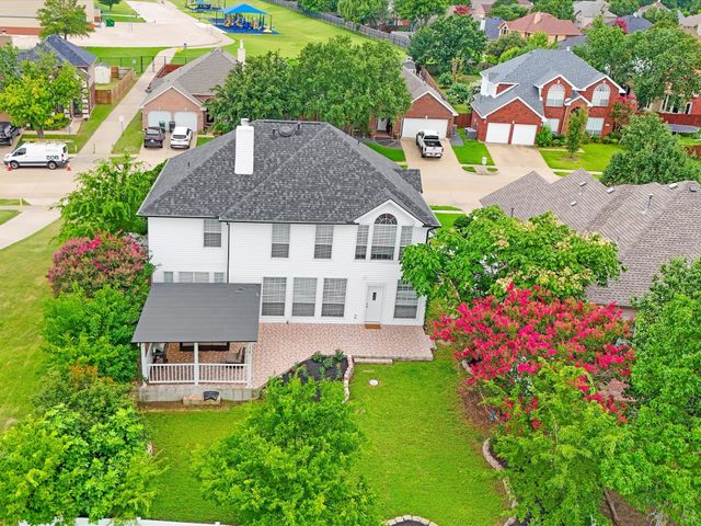 615 E Lynn Creek Drive, Arlington, TX 76002