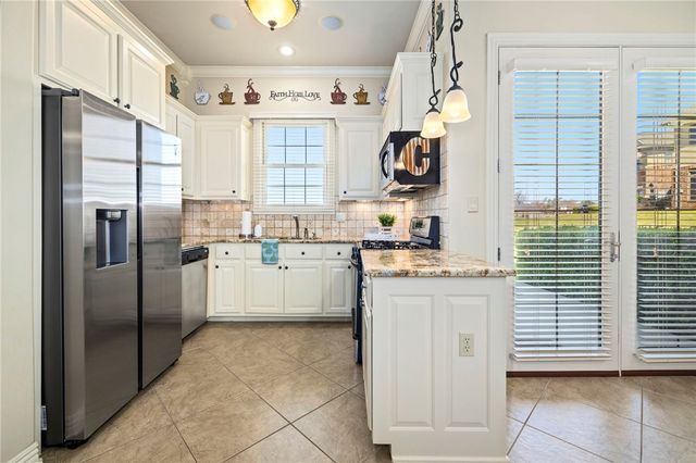 2620 S Everest Avenue, Rogers, AR 72758