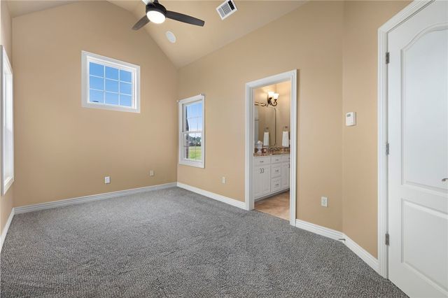 2620 S Everest Avenue, Rogers, AR 72758