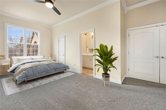 2620 S Everest Avenue, Rogers, AR 72758