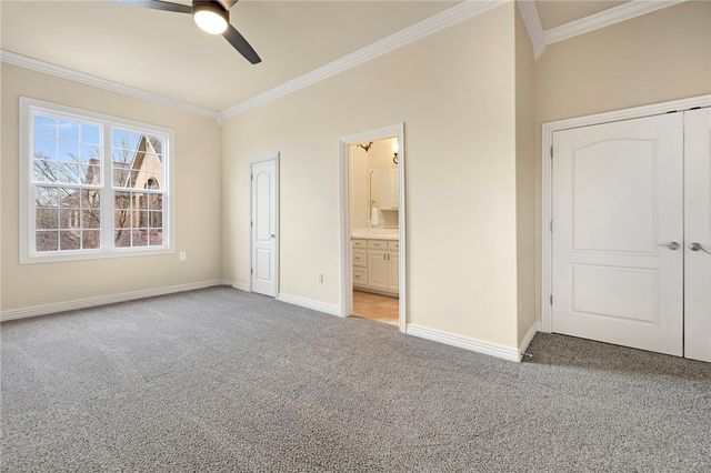 2620 S Everest Avenue, Rogers, AR 72758