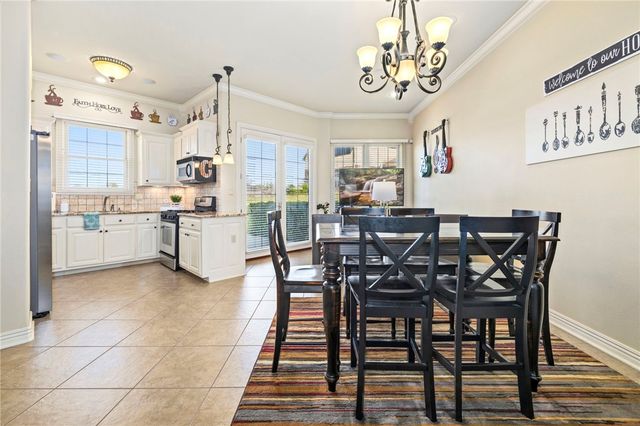 2620 S Everest Avenue, Rogers, AR 72758