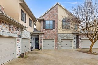 2620 S Everest Avenue, Rogers, AR 72758