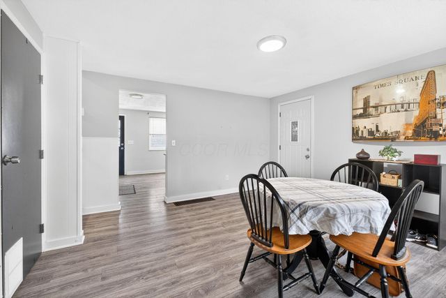 3369 Petzinger Road, Columbus, OH 43232