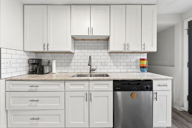 3369 Petzinger Road, Columbus, OH 43232