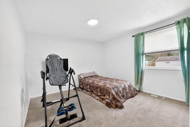 3369 Petzinger Road, Columbus, OH 43232