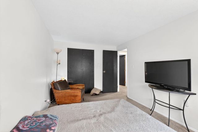 3369 Petzinger Road, Columbus, OH 43232