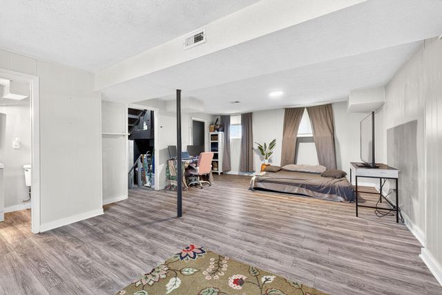 3369 Petzinger Road, Columbus, OH 43232