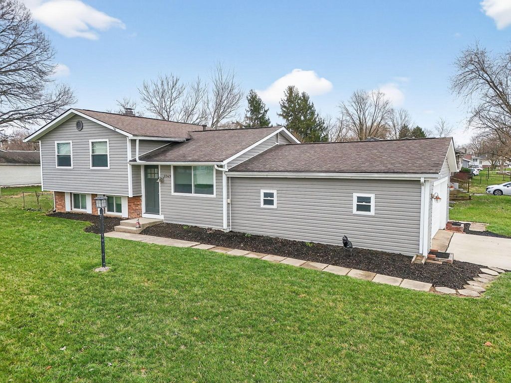 3369 Petzinger Road, Columbus, OH 43232