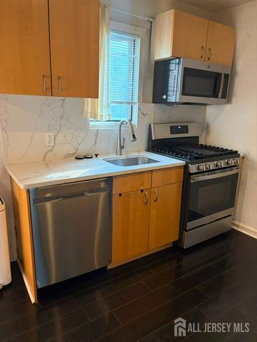 152 George Street, New Brunswick, NJ 08901