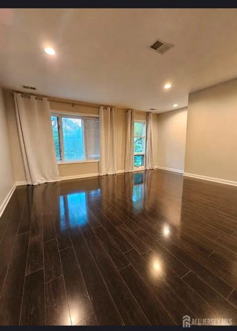 152 George Street, New Brunswick, NJ 08901