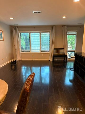 152 George Street, New Brunswick, NJ 08901