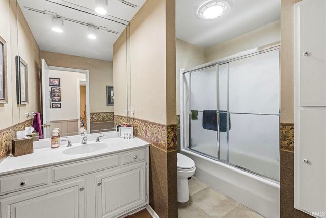 1111 Greenleaf Boulevard, Elkhart, IN 46514
