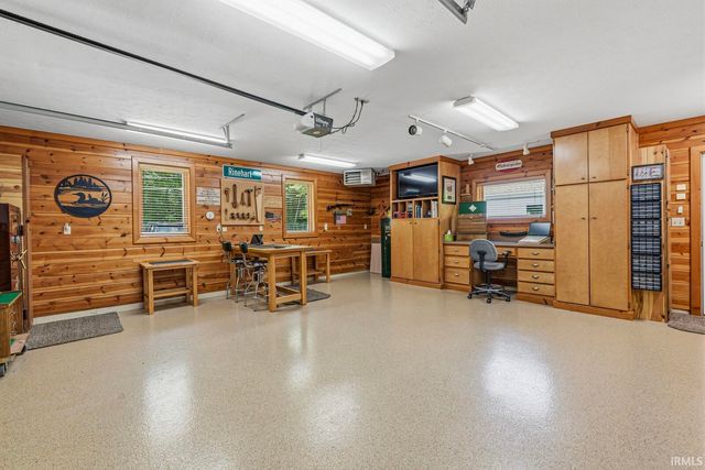1111 Greenleaf Boulevard, Elkhart, IN 46514