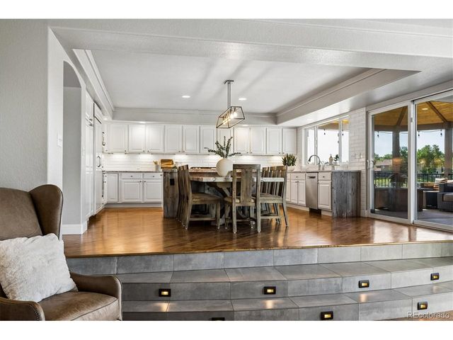 10074 Charissglen Ln, Highlands Ranch, CO 80126