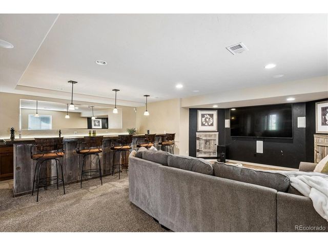 10074 Charissglen Ln, Highlands Ranch, CO 80126