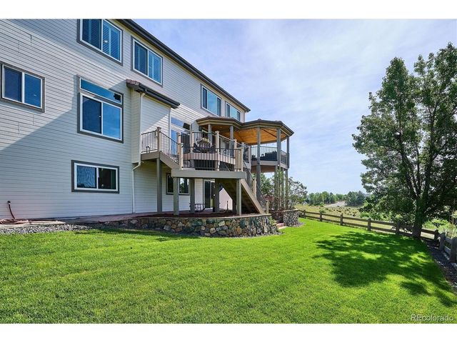 10074 Charissglen Ln, Highlands Ranch, CO 80126