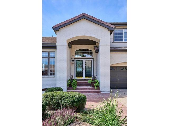 10074 Charissglen Ln, Highlands Ranch, CO 80126