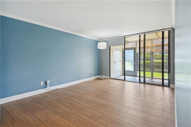 1825 Tarpon Lane H102, Vero Beach, FL 32960