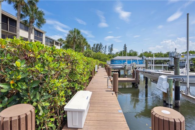 1825 Tarpon Lane H102, Vero Beach, FL 32960