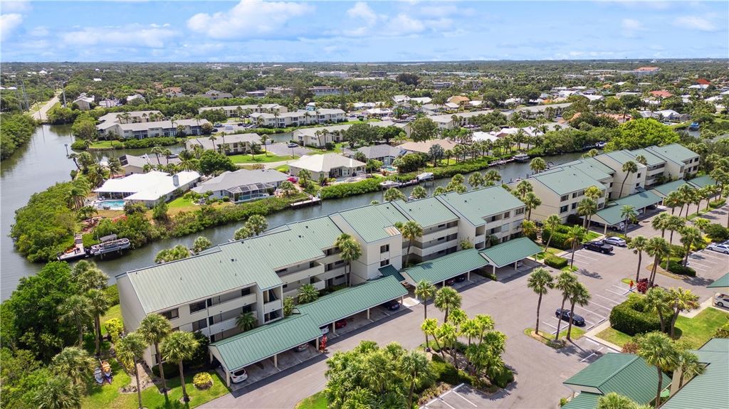 1825 Tarpon Lane H102, Vero Beach, FL 32960