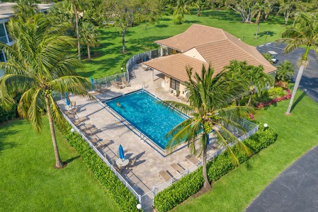 300 N Highway A1a 105d, Jupiter, FL 33477