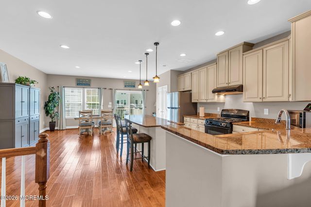 3 Olivia Drive, Tinton Falls, NJ 07712
