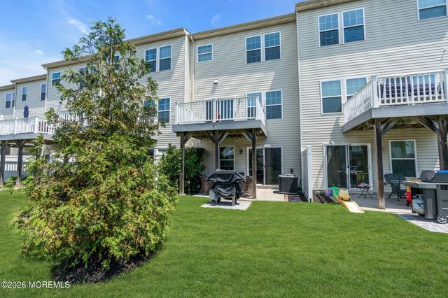 3 Olivia Drive, Tinton Falls, NJ 07712