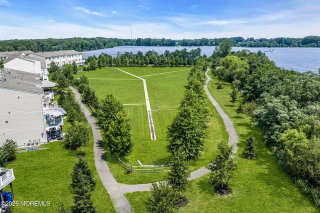 3 Olivia Drive, Tinton Falls, NJ 07712