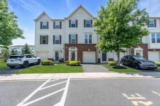 3 Olivia Drive, Tinton Falls, NJ 07712