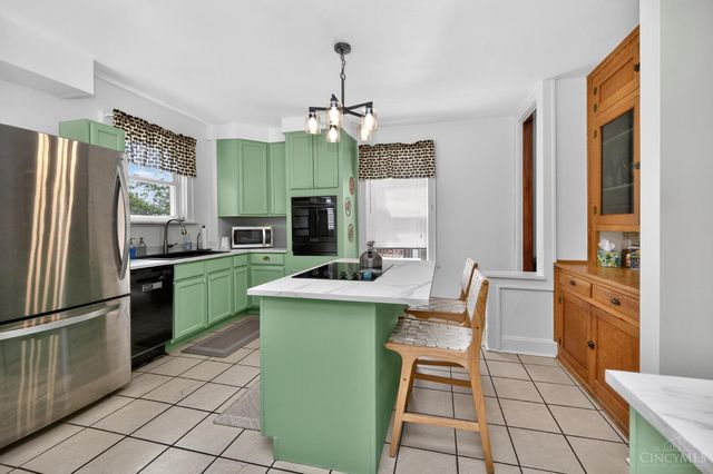 2209 Cathedral Avenue, Norwood, OH 45212