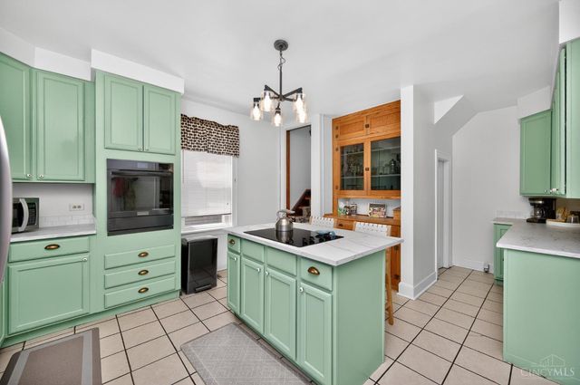 2209 Cathedral Avenue, Norwood, OH 45212