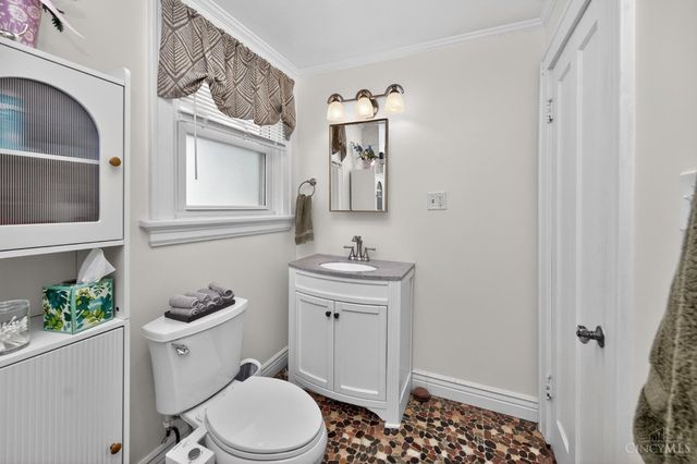 2209 Cathedral Avenue, Norwood, OH 45212