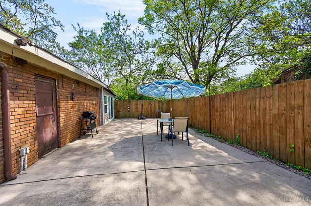 2209 Cathedral Avenue, Norwood, OH 45212