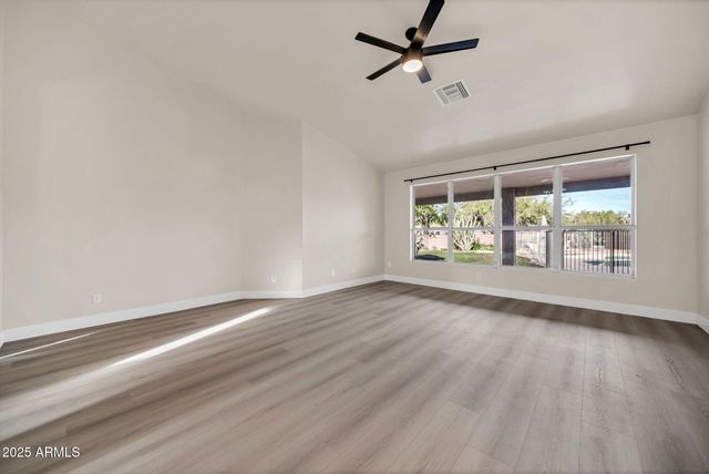 37441 N 19TH Avenue, Phoenix, AZ 85086