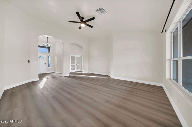 37441 N 19TH Avenue, Phoenix, AZ 85086