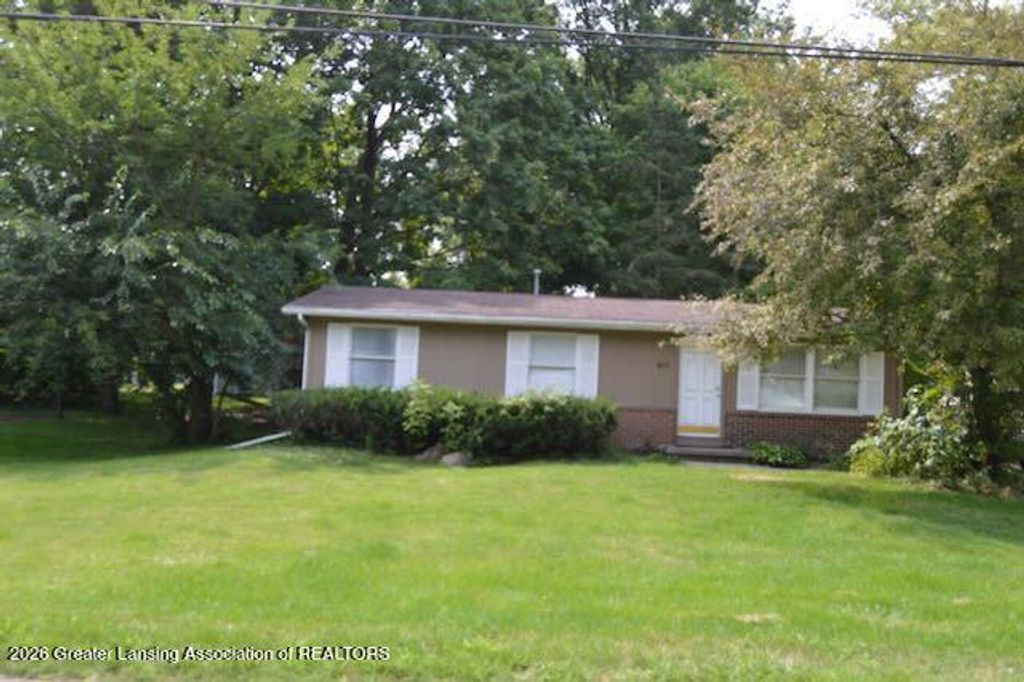 411 Sawyer Road, Lansing, MI 48911