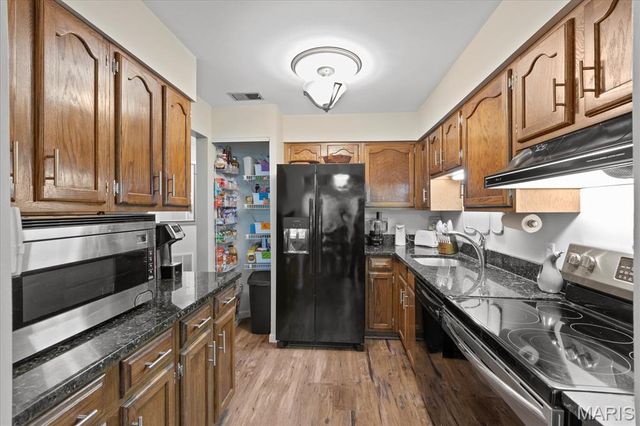 1001 Windstream Drive 32, St Peters, MO 63376