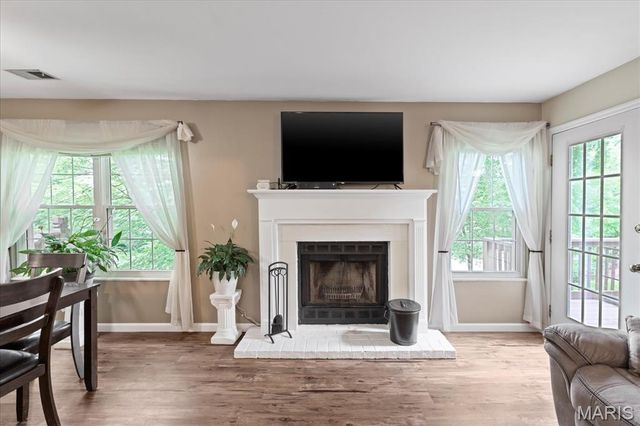 1001 Windstream Drive 32, St Peters, MO 63376