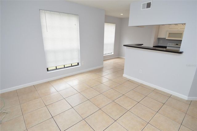 8638 FANCY FINCH DRIVE 101, Tampa, FL 33614
