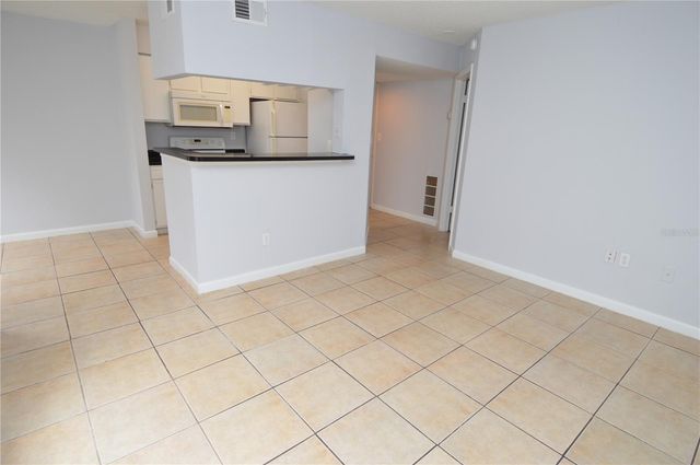 8638 FANCY FINCH DRIVE 101, Tampa, FL 33614