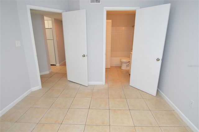 8638 FANCY FINCH DRIVE 101, Tampa, FL 33614