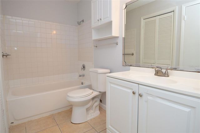 8638 FANCY FINCH DRIVE 101, Tampa, FL 33614
