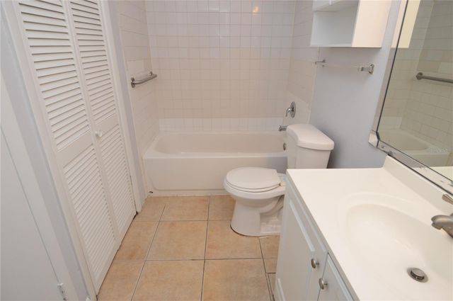 8638 FANCY FINCH DRIVE 101, Tampa, FL 33614