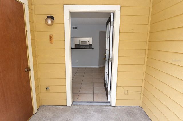 8638 FANCY FINCH DRIVE 101, Tampa, FL 33614