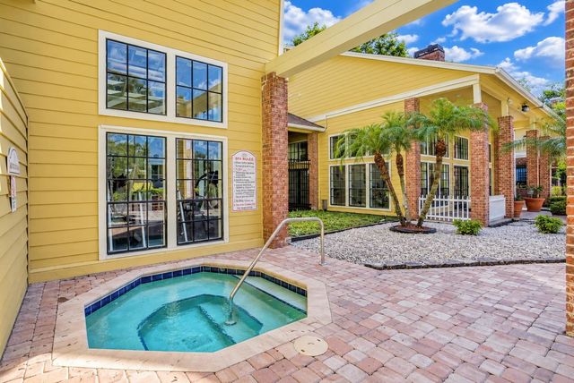8638 FANCY FINCH DRIVE 101, Tampa, FL 33614