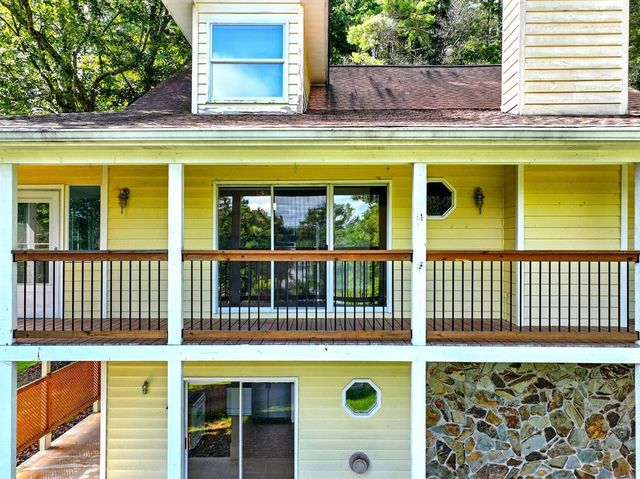 27 Twin Brook Drive, Blairsville, GA 30512