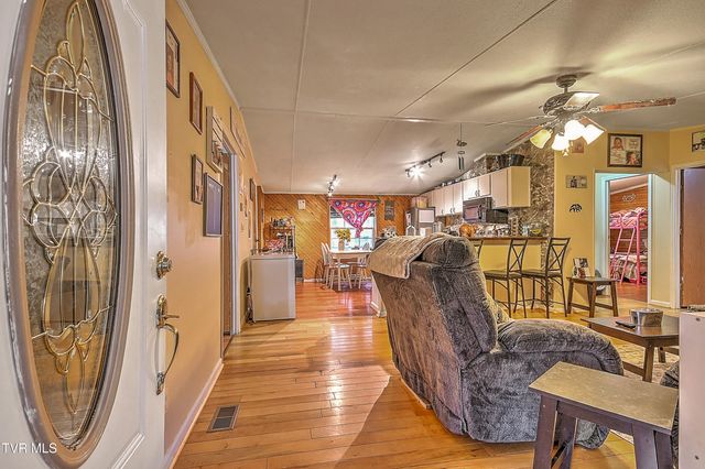 190 Cactus Drive, Jonesville, VA 24263